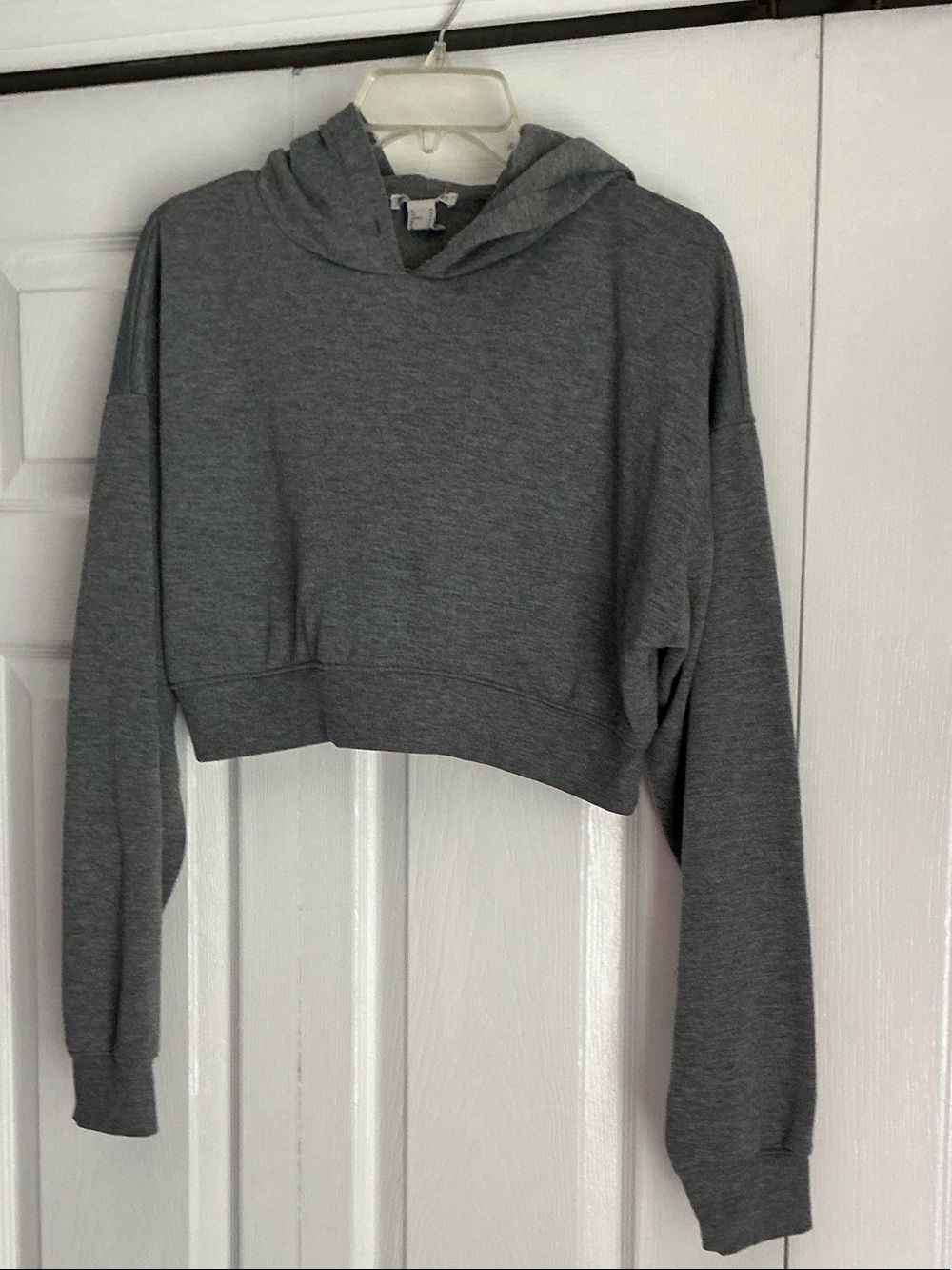 Forever 21 Gray Cropped Hoodie Sweatshirt